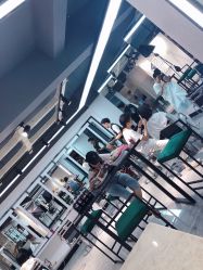 -HG美发设计沙龙