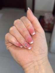 -瞧·享轻奢美甲美睫