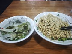 -何太太馄饨面铺(大浒东苑店)