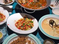 -呷湘厨·鱼汤捞饭·剁椒鱼头·辣椒炒肉(国家会展中心店)