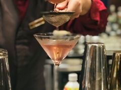 -龙虾酒吧扒房(宁波香格里拉店)