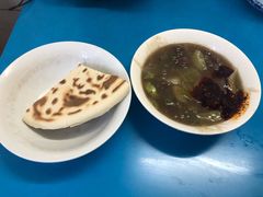 -刘老虎肉丸糊辣汤(总店)