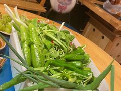 -顶顶汤火牛排火锅·经典铜锅涮肉