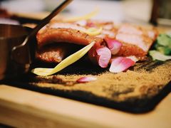 小鹿烤肉-鹿港小镇(金虹桥国际中心店)