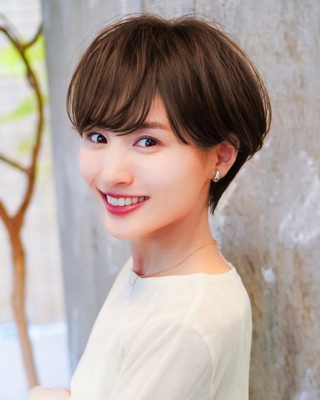 短发尴尬期救星!3分钟get女团同款高颅顶造