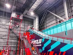 -极限PLAY运动娱乐新世界·团建派对潮玩休闲馆·室内蹦极高空游乐园