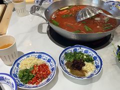-王奋斗贵州酸汤牛肉火锅