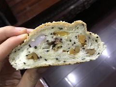 -Dough&Joe团憩(瑞虹天地月亮湾店)