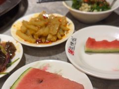 -忘情水鱼头·鲜鱼火锅(滨江中路店)