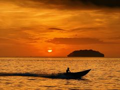 -Sunset Bar(丹绒亚路香格里拉店)