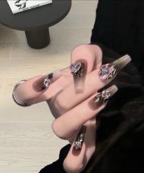 -斯馨·健康美甲美睫