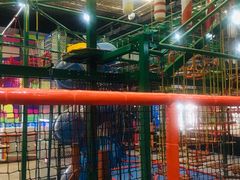 -超人空间竞技场·轰趴团建蹦床主题公园