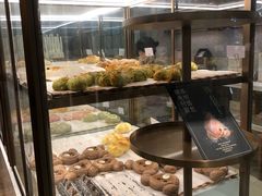 面包甜点陈列柜-奈雪的茶(大梅沙8号仓店)