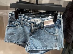 -Hollister(天环广场店)