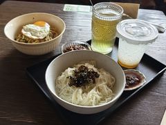 牛油果金枪鱼拌饭-拾年