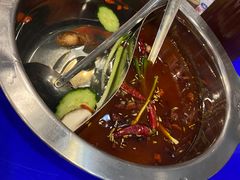 -马路边边串串香(苗栗路店)
