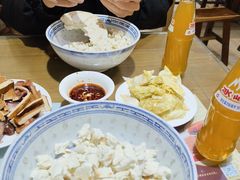 -天发芽·何记葫芦头泡馍·传统小吃(报恩寺街店)