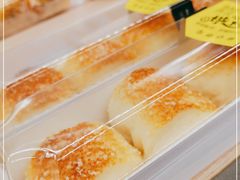 -顶东面包花园·生日蛋糕(世博店)