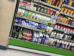 -全家便利店(长江南路站店)