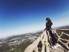 -鬼笑石后山停车场