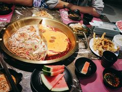 -刘一手重庆火锅(万达广场颍泉店)