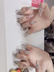 -瞧·享轻奢美甲美睫