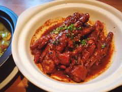 梅菜烧凤爪煲-马仕玖煲·融合菜·酥不腻烤鸭(人大店)