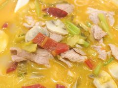 -粉小主·贵州酸汤牛肉粉(南京仙林金鹰店)