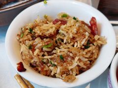 -炆艺乳鸽·煲仔饭大排档(望京来广营店)