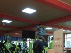 -英特健身俱乐部