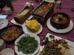 -香巴拉云南餐厅(华莱坞店)