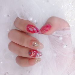 -七彩虹美甲美睫 半永久