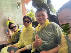 -七彩云南欢乐世界