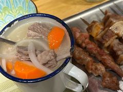 -阿里家·新疆烤肉酒場 by MIG