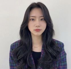 -变画·发型STUDIO