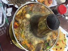 -撒拉人家.酸菜牦牛肉火锅