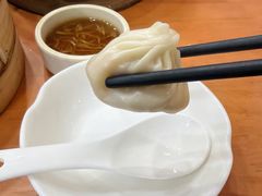-莱莱小笼·乔艾