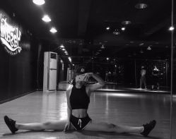 -YASAKI国际舞蹈中心