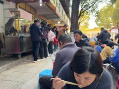 -文山荷鲜居(翠湖店)