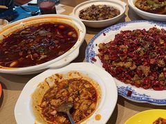 -渝信川菜 · 川味家常菜(财富购物中心店)