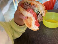 儿童芝士牛肉汉堡-Lets burger非常汉堡·环球风味(蓝色港湾店)