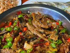 -丹水桥地锅鱼·翘嘴鲌·地方特色全鱼宴(丹江口大坝店)
