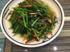 凉拌野菜-自游人·美食一楼·地道徽菜(三十年名店)