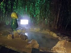 -森波拉火山温泉