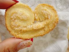 小蝴蝶酥-上海哈尔滨食品厂(淮海中路店)