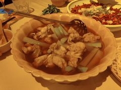 馋嘴牛蛙-龙门阵茶屋川菜馆(武康路店)