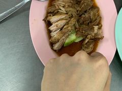 烤猪肉-红大哥水门鸡饭(總店)