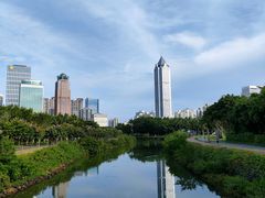 -万绿园