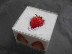 -半勺舒舒生日蛋糕店