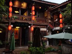 -香满楼.建水老宅院
